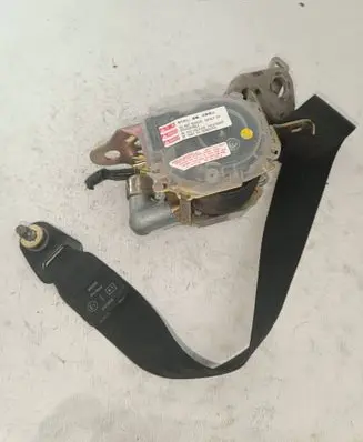 Nissan Micra Front seatbelt 33048803