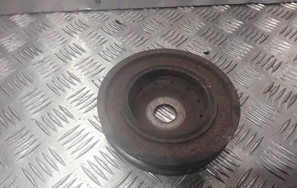 Renault Megane II Crankshaft pulley