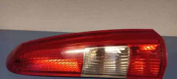 Volvo V70 Rear/tail lights 152843