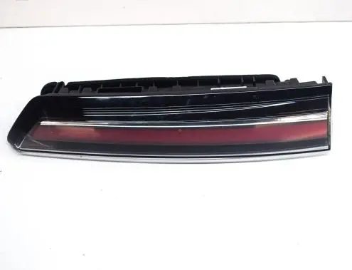 Opel Mokka B Tailgate rear/tail lights 9833944480