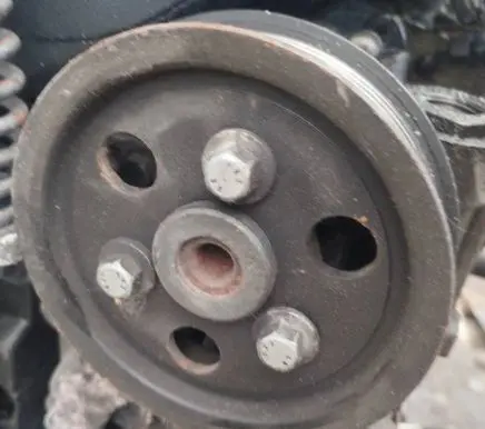 Peugeot 607 Power steering pump