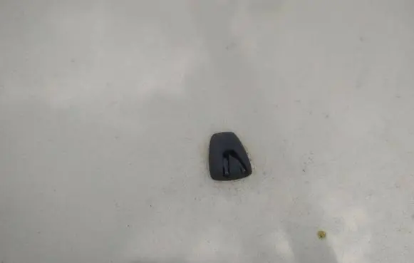 Volvo S80 Windshield washer spray nozzle 