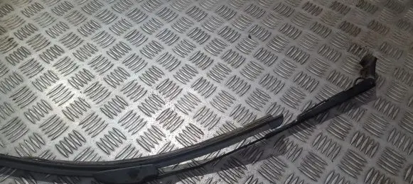 Suzuki Alto Front wiper blade arm