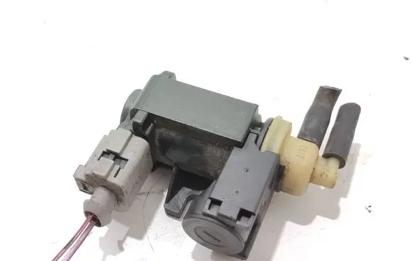 Audi A6 S6 C7 4G Turbo solenoid valve 8k0906627