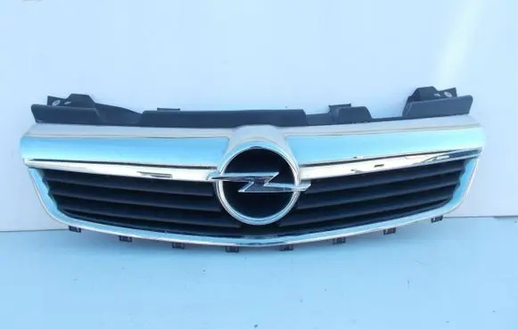 Opel Zafira B Front bumper upper radiator grill 13157590
