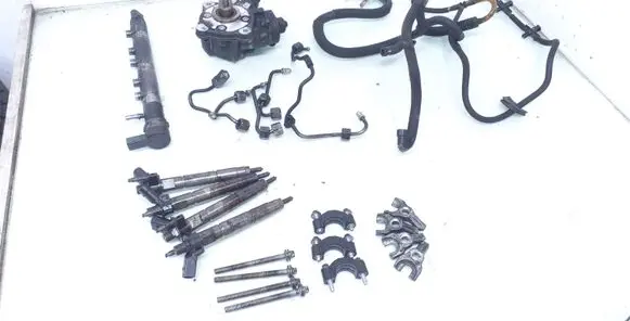 BMW 3 E90 E91 Fuel injection system set 7797877 0281002988 0281002870
