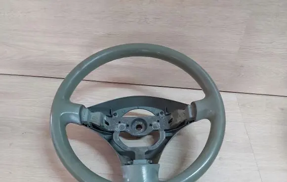 Toyota Yaris Steering wheel