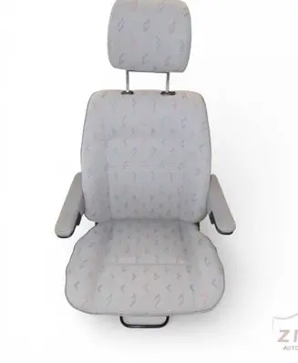 Volkswagen Transporter - Caravelle T4 Front driver seat 701881669