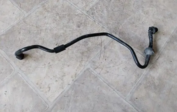 Volkswagen PASSAT B8 Vacuum line/pipe/hose 5Q0612041AE