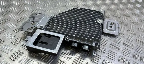 Mazda 6 Voltage converter/converter module GKK167Y60D K021615F23 15F23424D000210