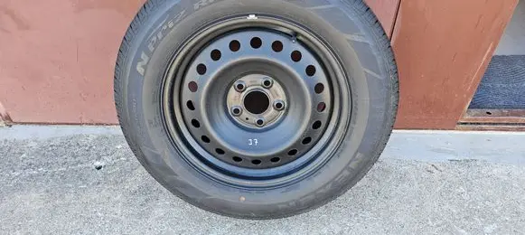 Jeep Grand Cherokee WL R18 spare wheel 112321