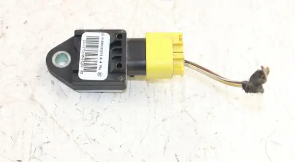 Mercedes-Benz A W169 Airbag deployment crash/impact sensor 1698202226