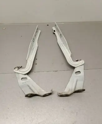 Honda CR-V Engine bonnet/hood hinges X17CCA3E 270BPA3E