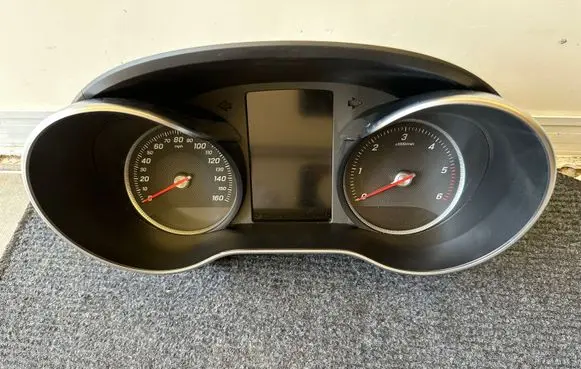 Mercedes-Benz GLC X253 C253 Speedometer (instrument cluster) A2539005604 A2539019000 ZGS001Q01