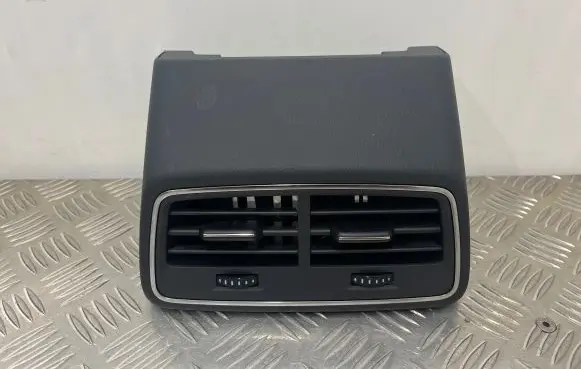 Audi A6 S6 C8 4K Rear air vent grill 4K0819203 4K0863915