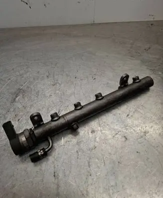 Fuel main line pipe