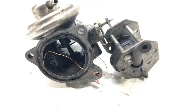 Skoda Octavia Mk1 (1U) EGR valve 038129637