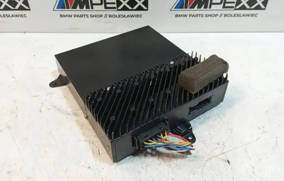 BMW 5 E34 Sound amplifier