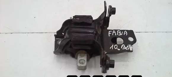 Skoda Fabia Mk2 (5J) Engine mount bracket
