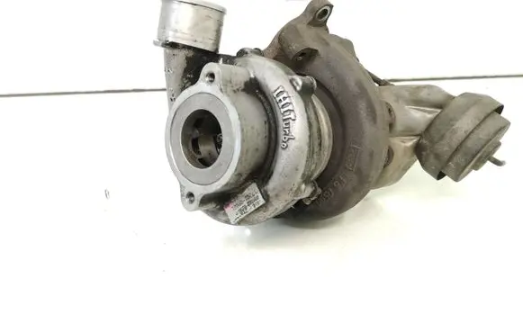 Toyota Avensis T250 Turbo 172010R021 07070301987