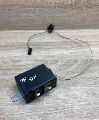 Mercedes-Benz ML W163 Aerial antenna amplifier 1638200289 17551