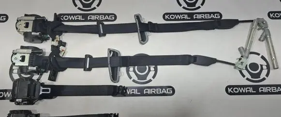 Renault Megane IV Set of seat belts 634560000 632921900 632922900