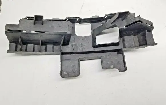 Ford Focus C-MAX Front bumper mounting bracket 3M5117E856AF