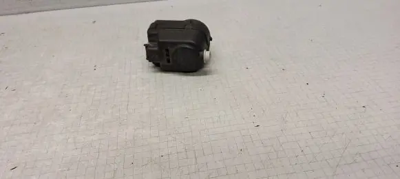 Toyota Aygo AB10 Headlight level adjustment motor 