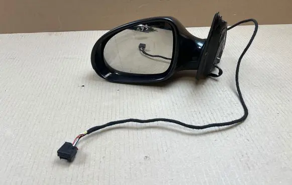 Volkswagen PASSAT B6 Front door electric wing mirror 3C0857933