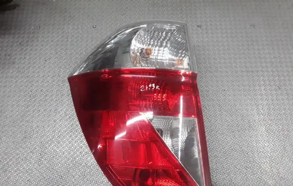 Honda FR-V Rear/tail lights