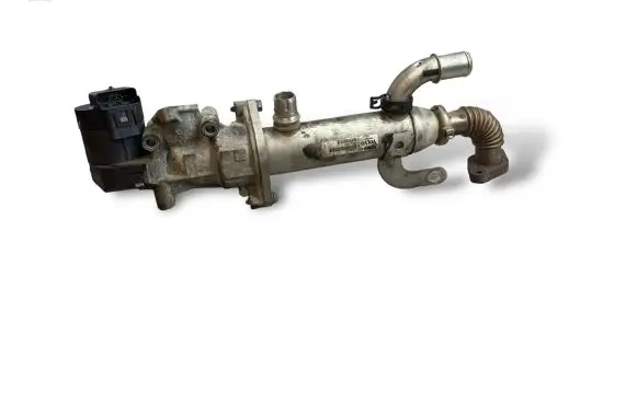 Ford Focus EGR valve cooler 8653691 H44GA 993062H