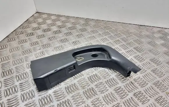 Foot area side trim
