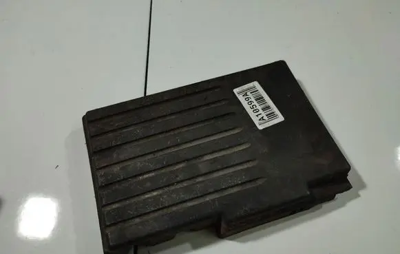 Peugeot 406 Fuse box cover 9626780580
