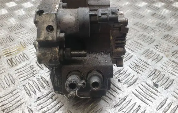 Volvo S80 Fuel injection high pressure pump