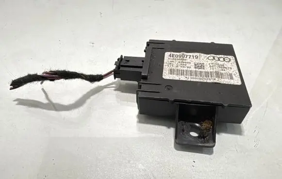 Audi A8 S8 D3 4E Alarm control unit/module 4E0907719
