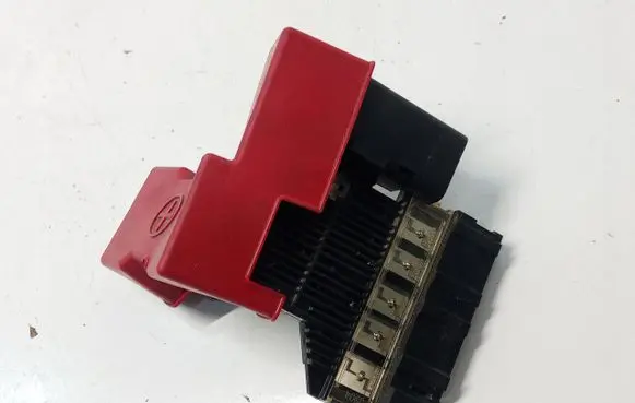 Nissan Leaf II (ZE1) Battery relay fuse 17735133332