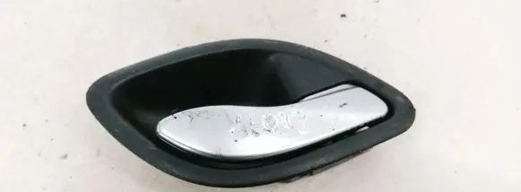Renault Laguna II Rear door interior handle 8200000724