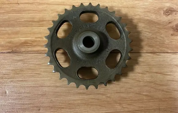 Mercedes-Benz E W212 Timing chain sprocket A6510520000