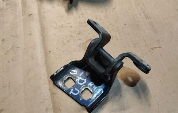 Chrysler Sebring (ST-22 - JR) Rear door upper hinge 