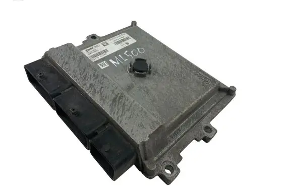 Renault Clio IV Engine control unit/module 237104789R 237102706R