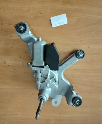 Toyota RAV 4 (XA40) Rear window wiper mechanism 