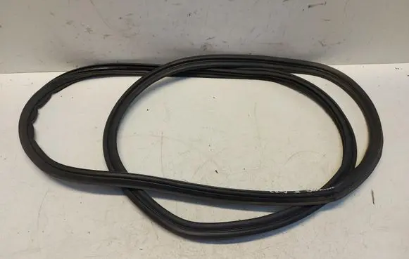 Honda CR-V Trunk rubber seal (body) 