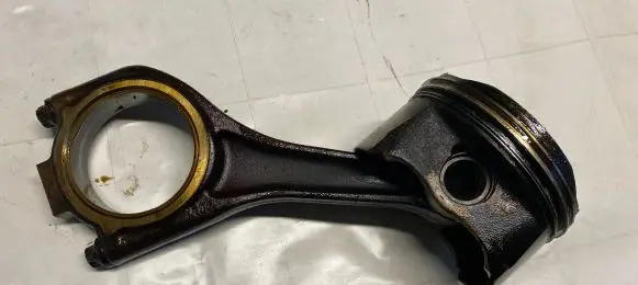 BMW 7 E65 E66 Piston with connecting rod
