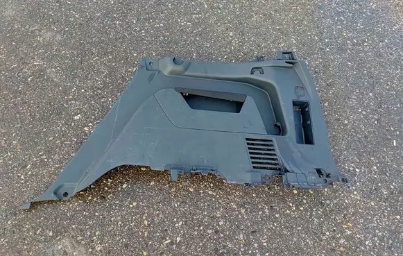 Peugeot 5008 Rear door card panel trim