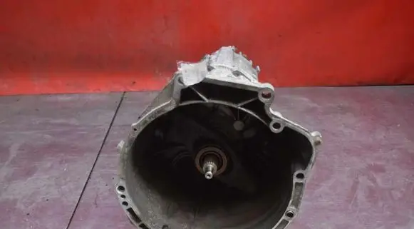BMW Z4 E85 E86 Manual 6 speed gearbox 1069401016
