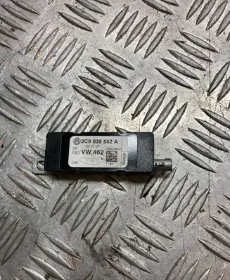 Volkswagen PASSAT B6 Antenna control unit 3C9035552A 12014600