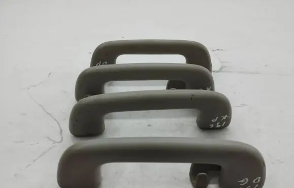 Toyota Corolla Verso AR10 A set of handles for the ceiling 
