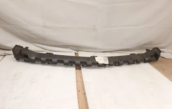 Mercedes-Benz C W204 Front bumper mounting bracket A2048852865