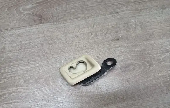 Volvo V70 Cargo luggage net fixing mount 31263040 30755120