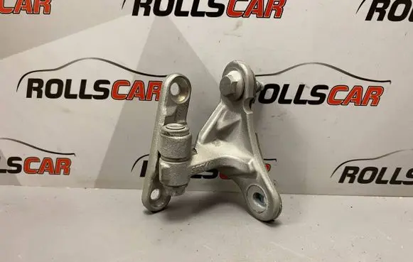 Mercedes-Benz B W245 Front door upper hinge 3RE14C